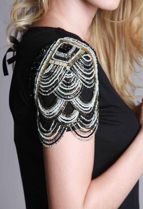 Вышивка бисером на платье