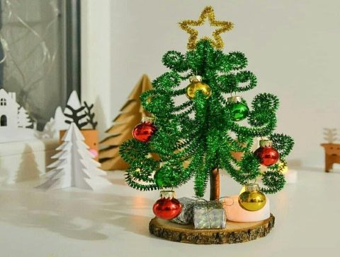 Пушистая елка из бумаги | Поделки, Красивые новогодние елки, Рождественские узоры