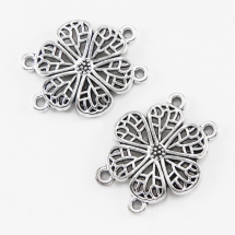 Коннектор Цветок Бижутерный сплав, 4 отверстия, Цвет: Античное Серебро, Размер: 24х29х2мм, Отверстие 2мм, (УТ000007715)