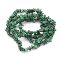 Бусины Натуральный Малахит, На нитях, Крошка, Размер: 3~5x7~13x2~4мм, Отверстие: 0.4мм, около 78см/нить, (УТ100015720)